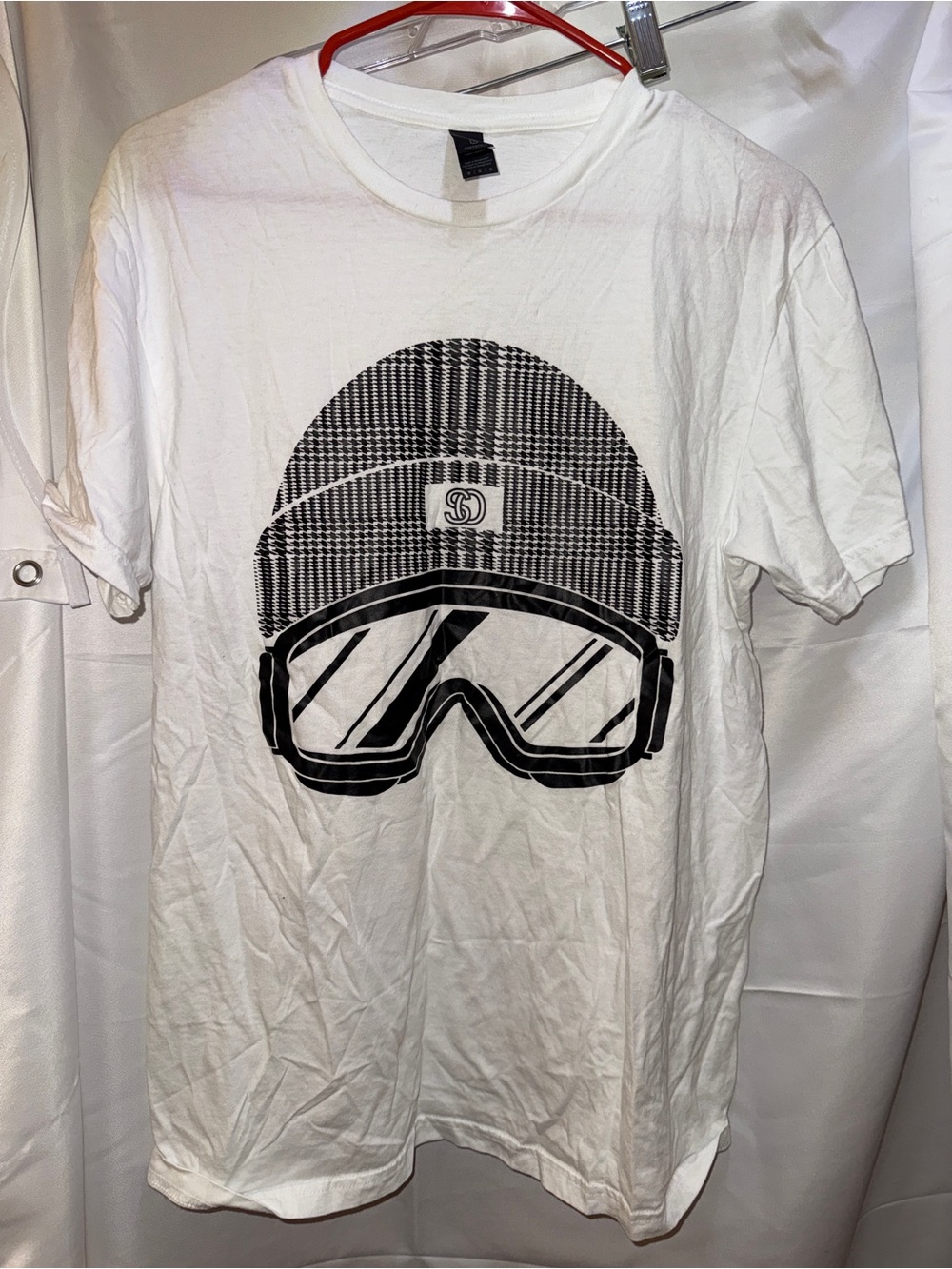 Gildan White Tee with Black Ski Beanie & Goggles Graphic